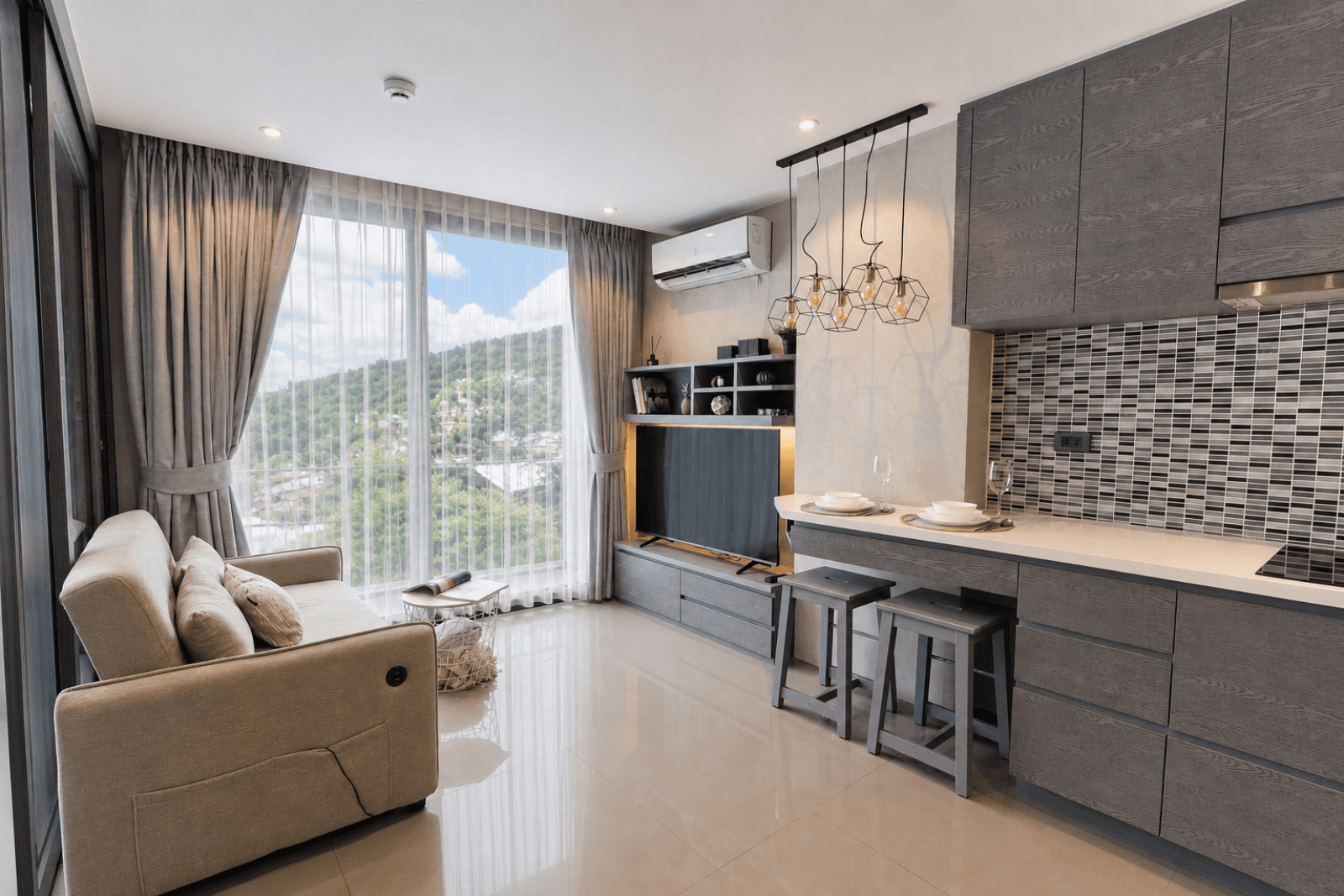 CityGate_L406_1BDR in 5*Kamala. 3 pools (rooftop). Best Wi Fi.