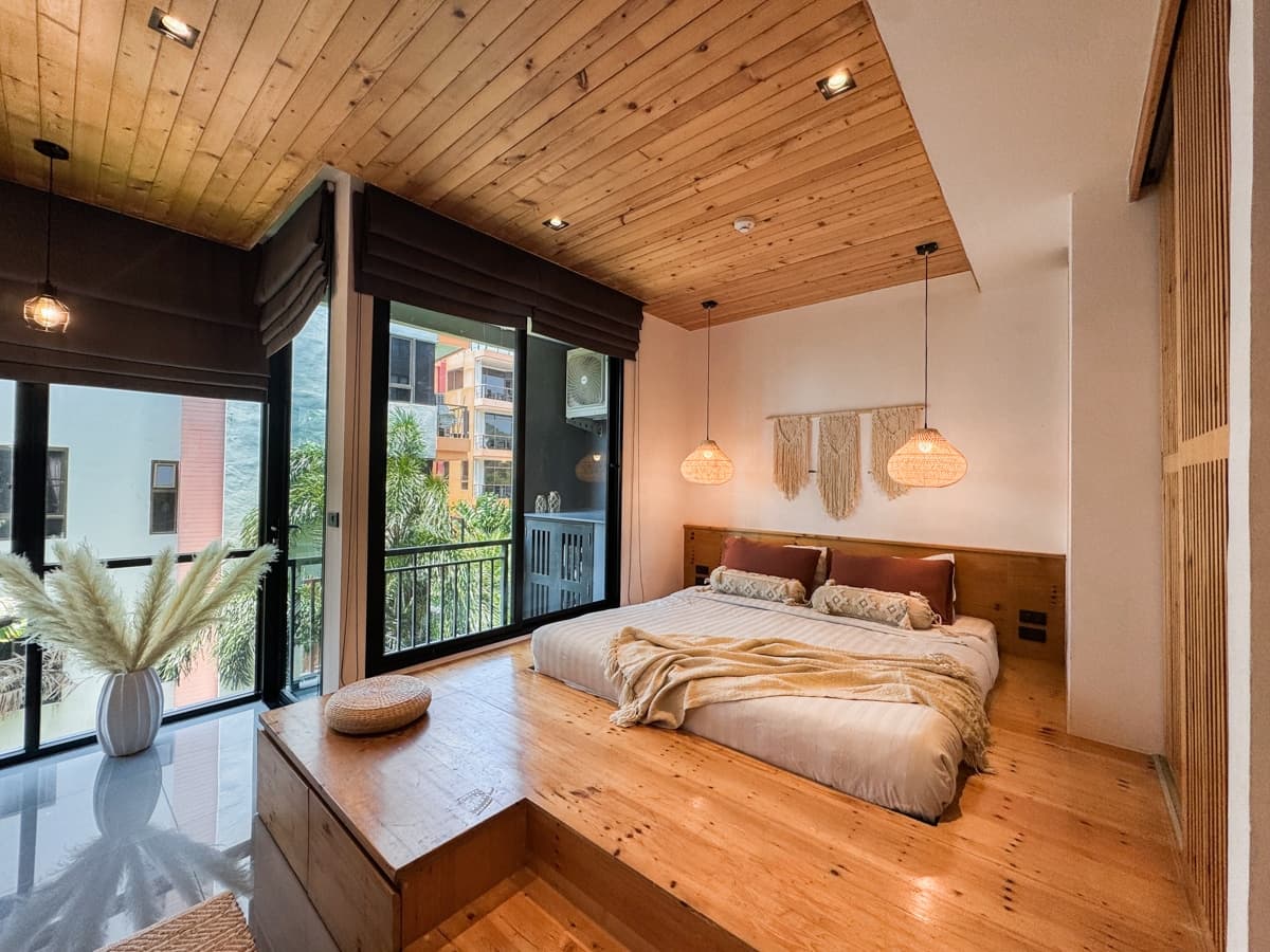 ReLife B419 · Cozy Design Studio by NaiHarn Beach & Lake