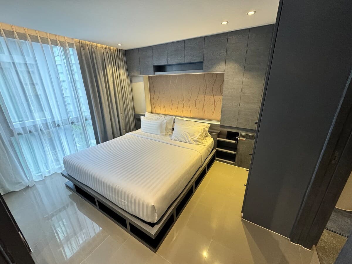 CityGate_L203_1BDR. Roof pool. 500m to beach. Great gym. Parking