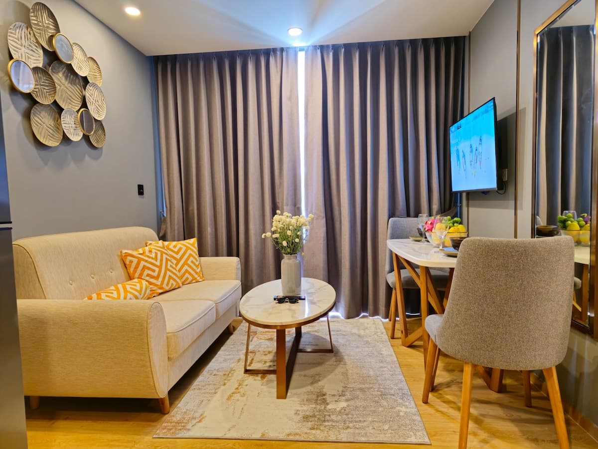 LV3303 2BDR in 5* Hotel. Rawai Beach.