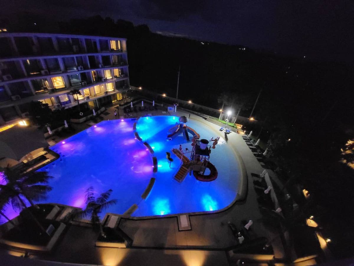 LV_1312_La Vita Rawai 1 BDR Roof Pool
