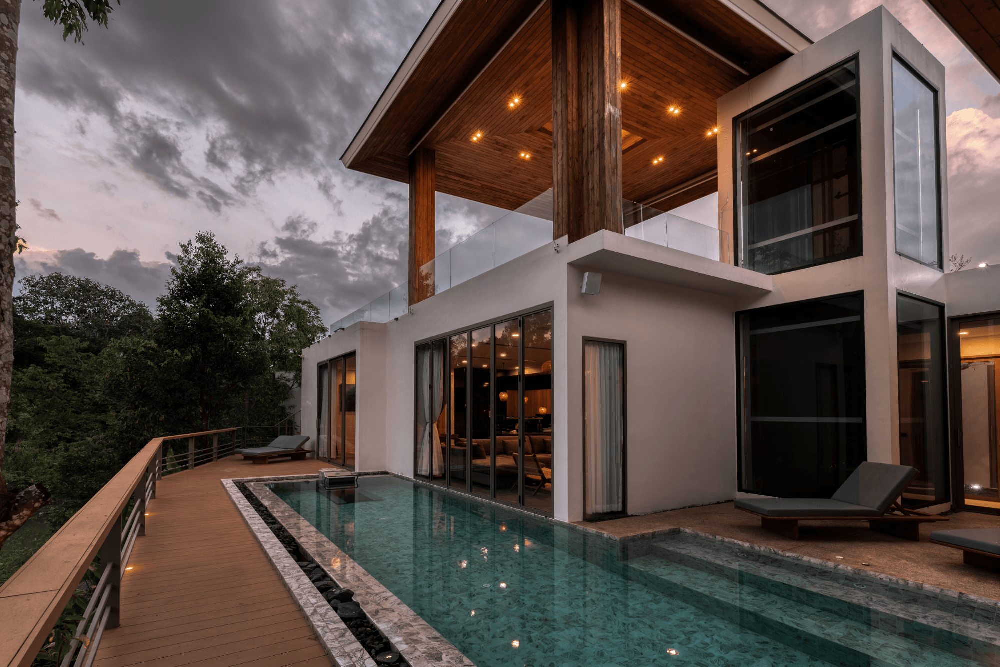 Villa G4 Lakefront 5BDR Luxury Villa, Elevator, Pool, Cinema